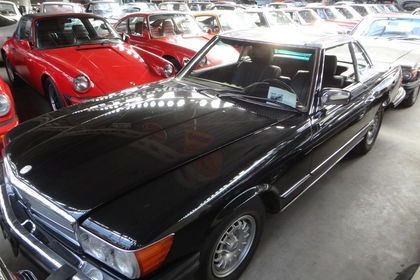 Mercedes 380SL 82 black 