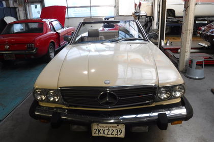 Mercedes 450SL W107 roadster 80 