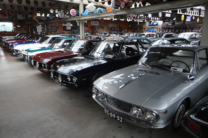 Lancia Fulvia 1.3S blue 