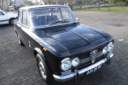 Alfa Romeo Giulia 1300 Super 