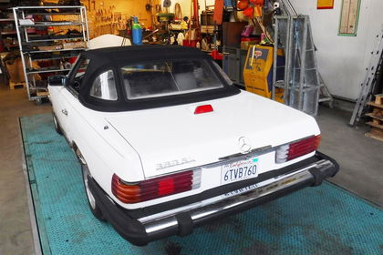 Mercedes 380SL Roadster white 