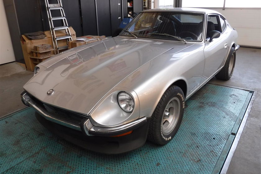 Datsun 240Z 71 silver