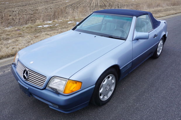 Mercedes 500SL blue