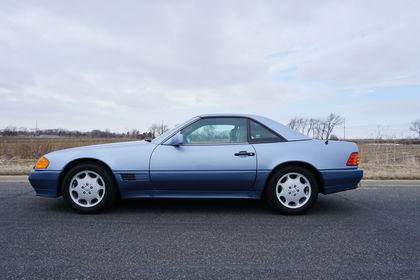 Mercedes 500SL blue 