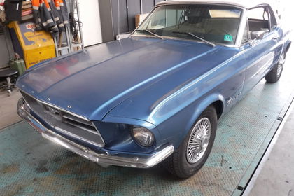 Ford Mustang 67 Convertible  