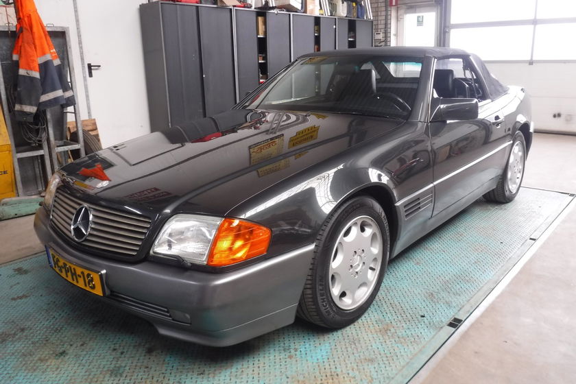 Mercedes 300SL R129 - nr 64201