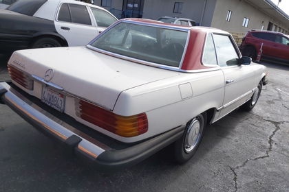 Mercedes 450SL  W107 74 white  