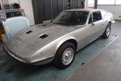 Maserati Indy 4.9 ltr silver 