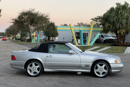 Mercedes 500SL silver 200381 