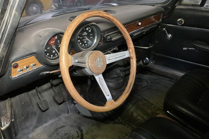 Alfa Romeo Bertone 1300 GT jr  restored 