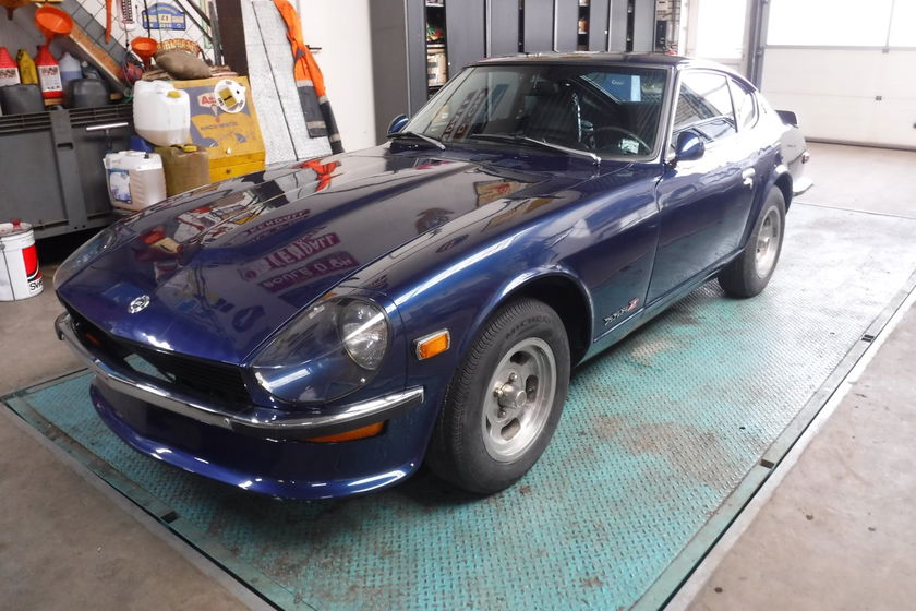 Datsun 240Z 71 blue 