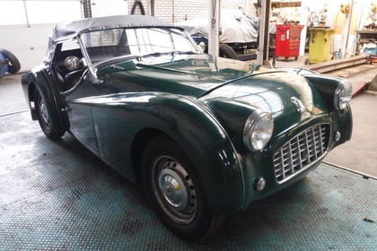 Triumph TR3 small mouth green  