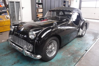 Triumph TR3A -TS81027L 