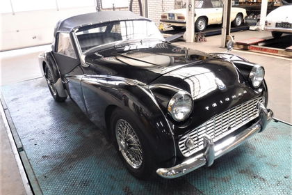 Triumph TR3A -TS81027L 