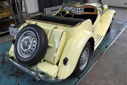 MG TD Yellow 14142 