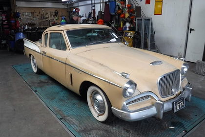 Studebaker Silver Hawk 