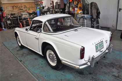 Triumph TR4A surrey  