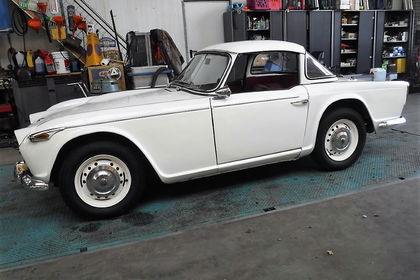 Triumph TR4A surrey  