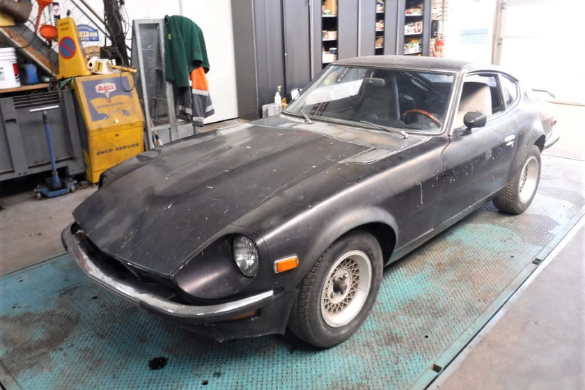 Datsun 240Z 72 black