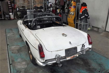 MG B Cabrio no. 94868 