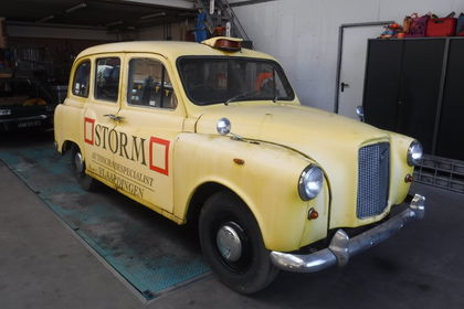 Austin FX4 Taxi  RHD 