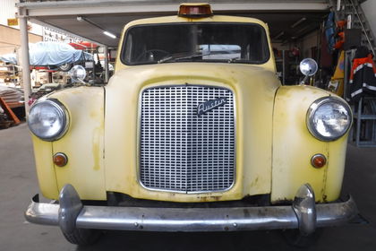 Austin FX4 Taxi  RHD 