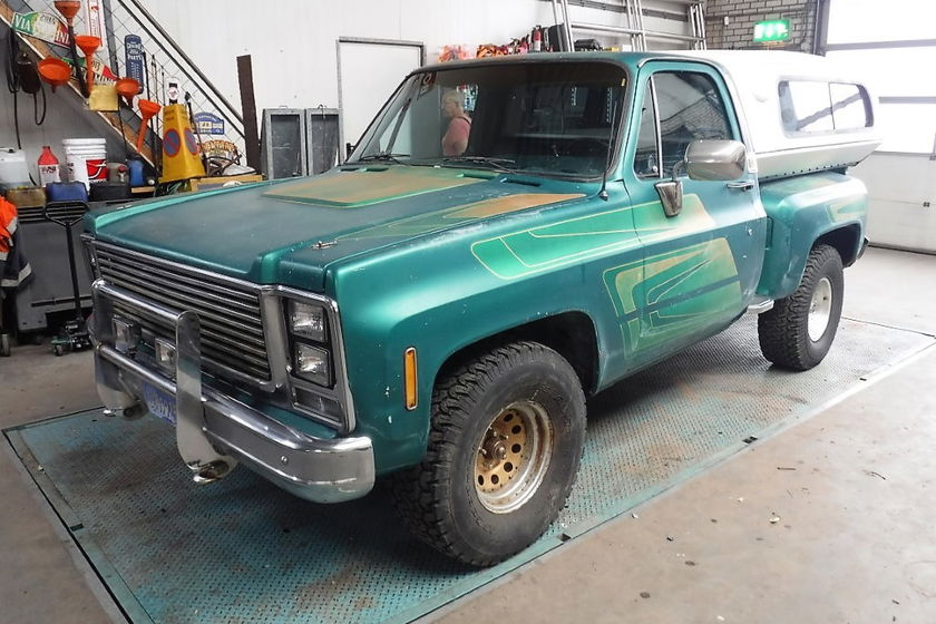 Chevrolet Stepside C10 350 Truck