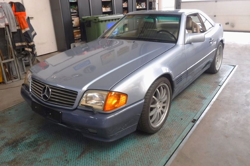 Mercedes 500SL blue no. 59127