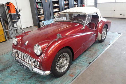 Triumph TR3A  - TS70037L 