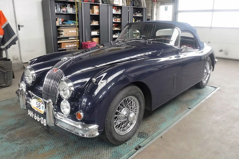 Jaguar XK 150 Roadster no. 2083