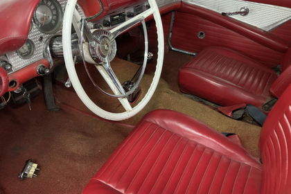 Ford Thunderbird to restore 4724 