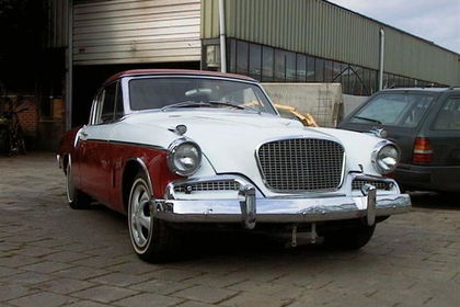 Studebaker Golden Hawk 