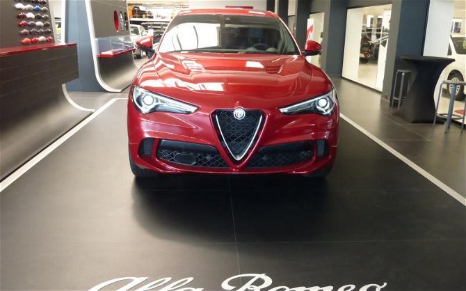 Alfa Romeo Stelvio QV 3.0 v 6